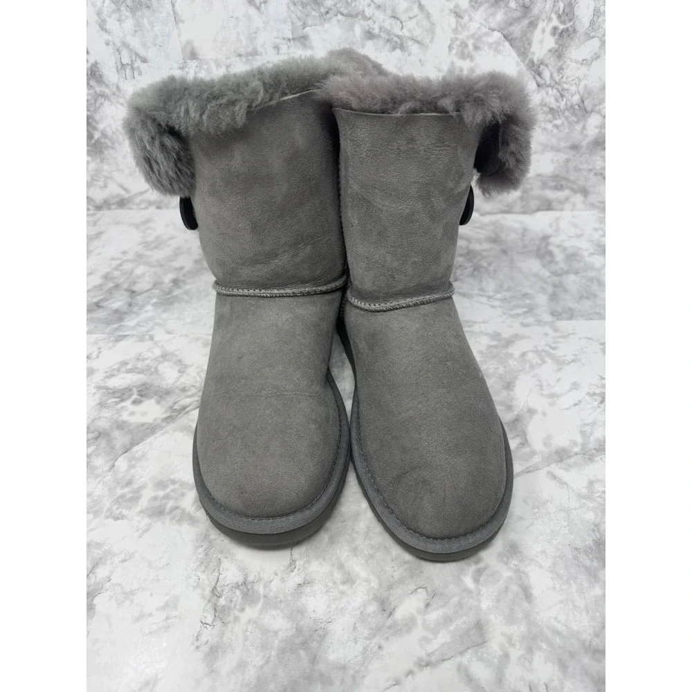 UGG Australia Bailey Button Grey Suede Shearling Boots 5803 Womens 6